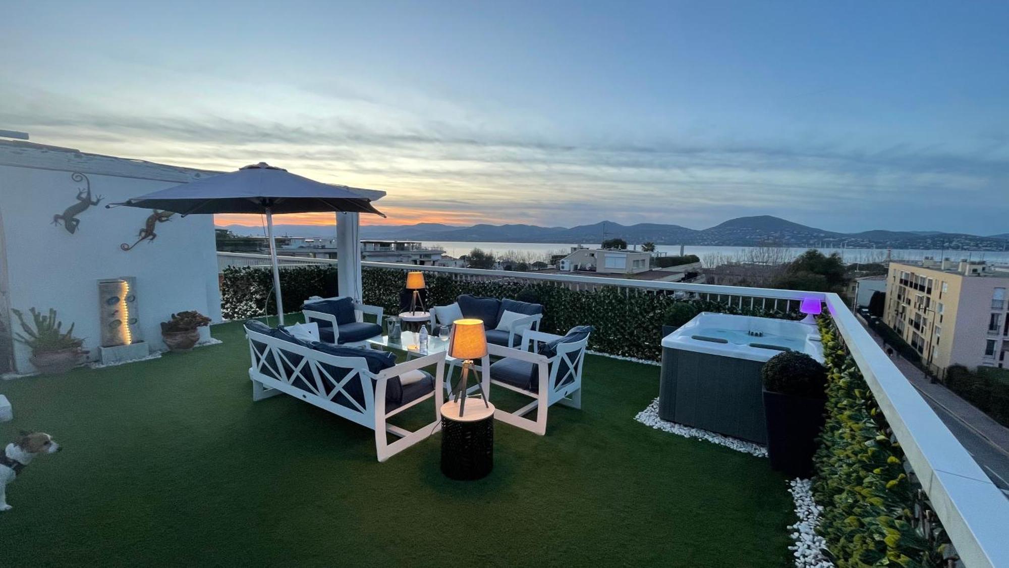 Апартаменты Saint Tropez Sea View Penthouse Экстерьер фото